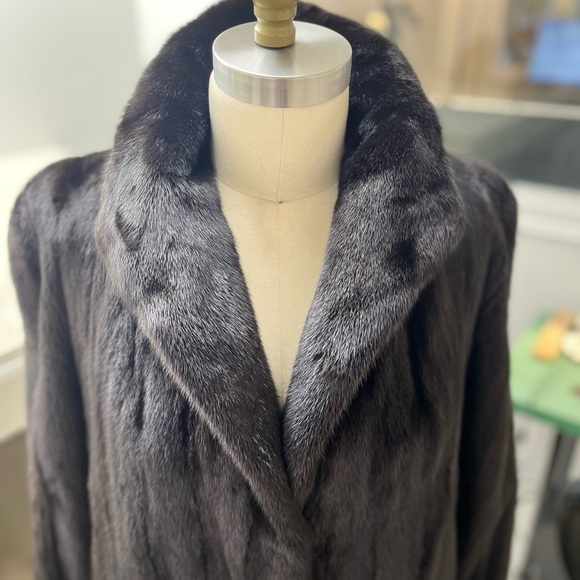 Full Length Ranch Mink Coat - Picture 3 of 4